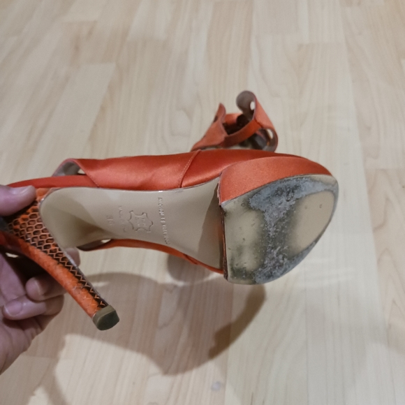 Shoes - Picture 4 of 4